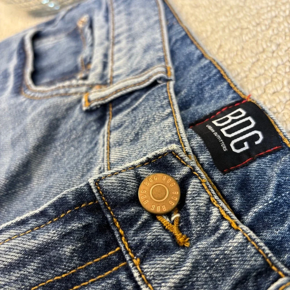 BDG Urban Outfitters Loose Straight Leg Jeans,‎ Medium Wash, Ripped, Size 30